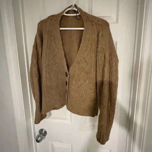 stradivarius Sweaters - Stradivarius Chunky Cable Knit Biscoff Brown Beige Button Up Sweater Medium
